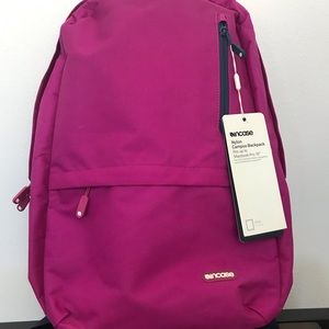 InCase Campus Pack for MacBook Pro 15” | Fuschia